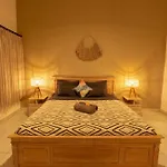 Lush Tropical Haven - 10 Minute Walk To Seminyak Beach